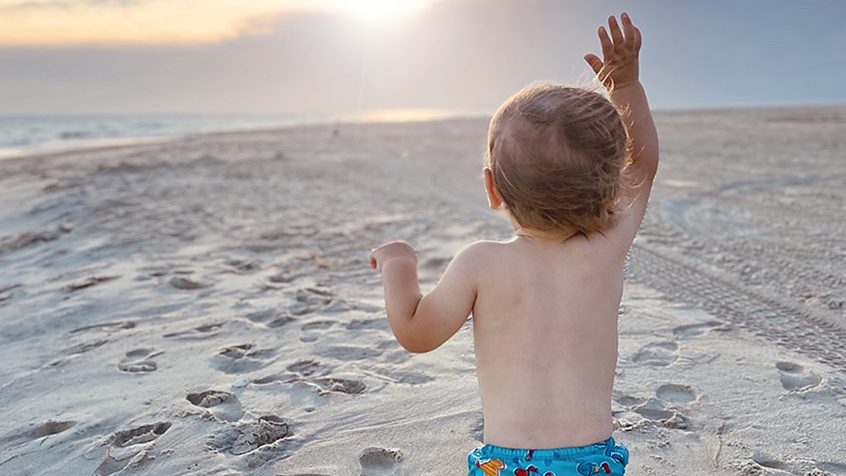 waving_at_sunrise.jpg