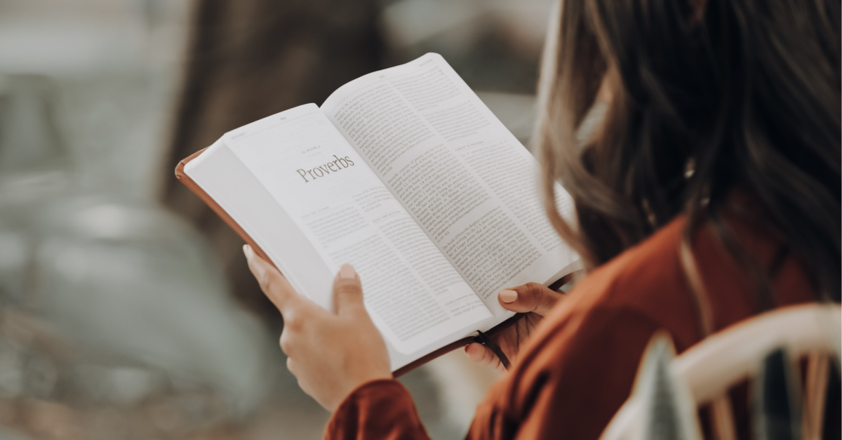 www.biblestudytools.com