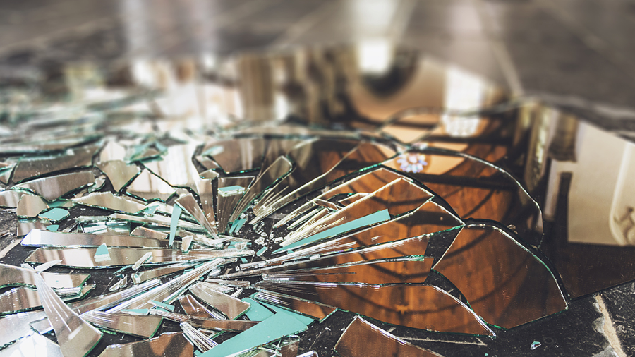 shattered_mirror-title.jpg